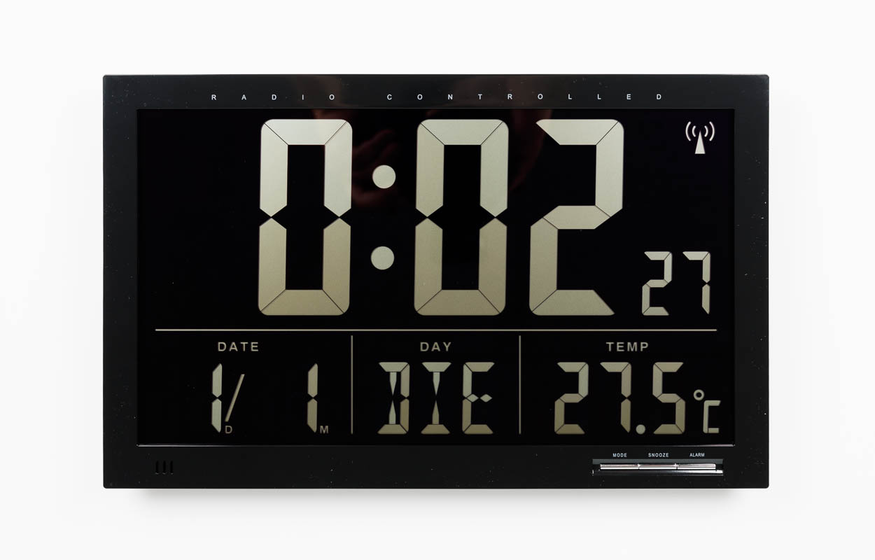 Digitale XL-Funkuhr mit Temperatur Digitale XL-Funkuhr mit Temperatur