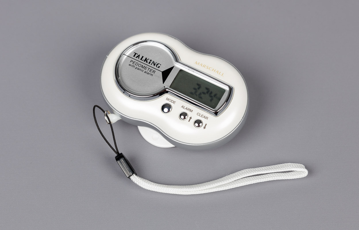 Podomètre Talking, parlant français, alarme de panique Podomètre Talking, parlant français, alarme de panique