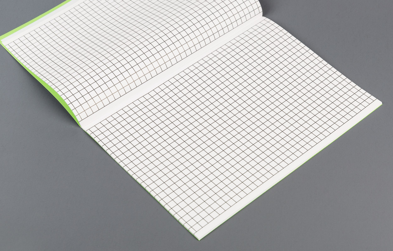 Cahier A4 / quadrillé 8mm, vertical Cahier A4 / quadrillé 8mm, vertical