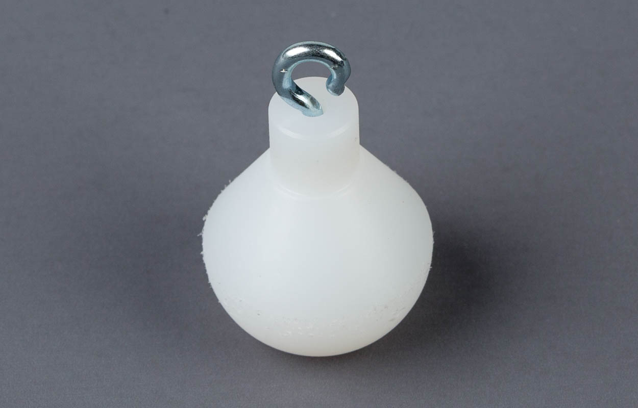 Kunststoffspitze Svarovsky 25 mm Halbmond,tippbar, Metallhaken Kunststoffspitze Svarovsky 25 mm Halbmond,tippbar, Metallhaken