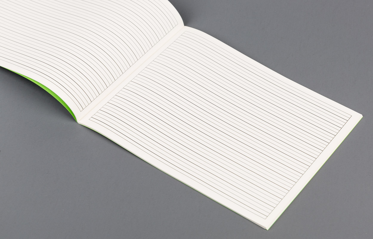 Heft A5 / 4mm liniert, quer Heft A5 / 4mm liniert, quer