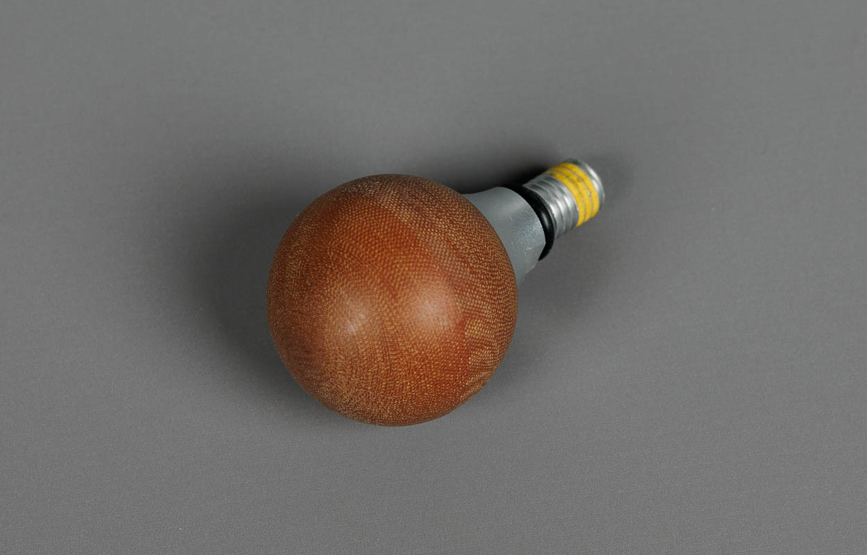 Holzspitze Comde 30 mm Ball, drehbar, Metallgewinde Holzspitze Comde 30 mm Ball, drehbar, Metallgewinde