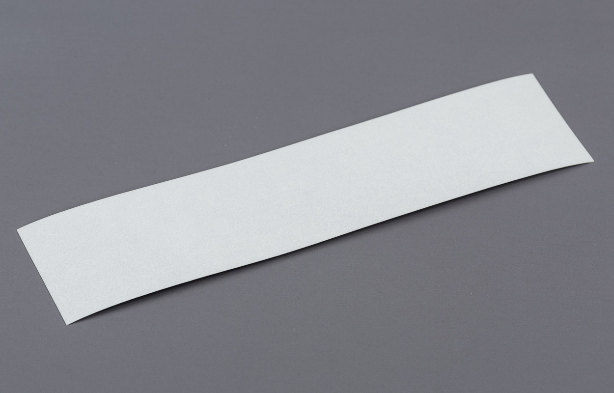 Streifen selbstklebend, weiss reflektierend für Stöcke Streifen selbstklebend, weiss reflektierend für Stöcke